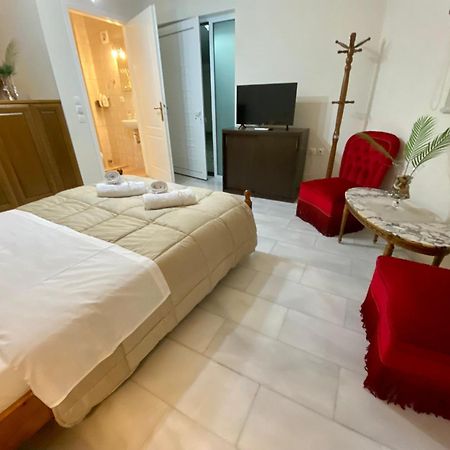 Nikos Apartment Спата Екстер'єр фото