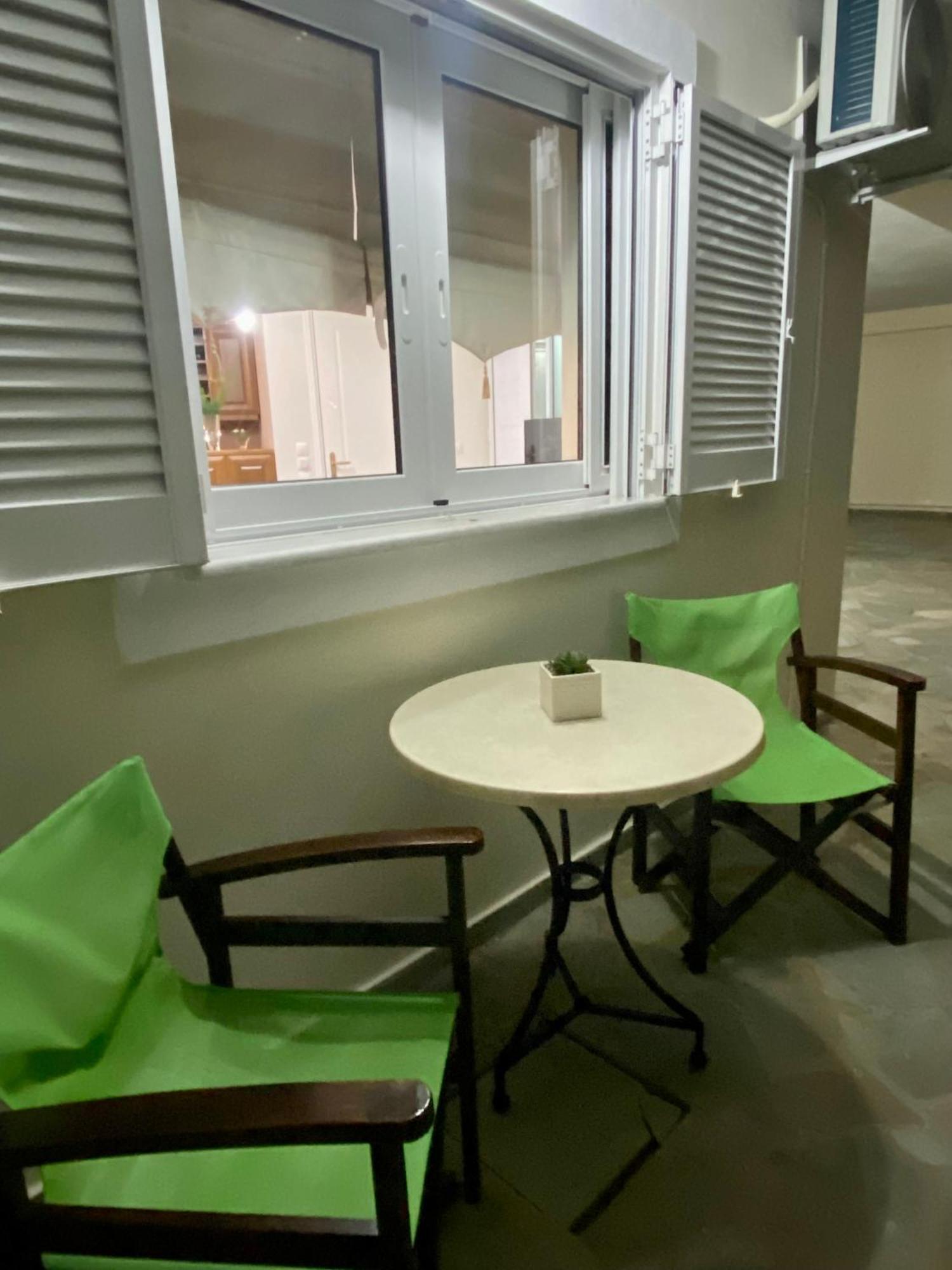Nikos Apartment Спата Екстер'єр фото